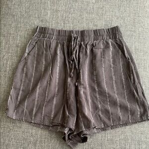 Ces Femme High Waist Gray Striped Shorts